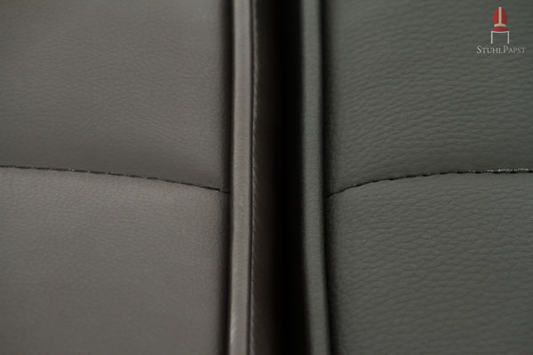 Das hochwertig verarbeitete Leder sorgt für höchsten Sitzkomfort