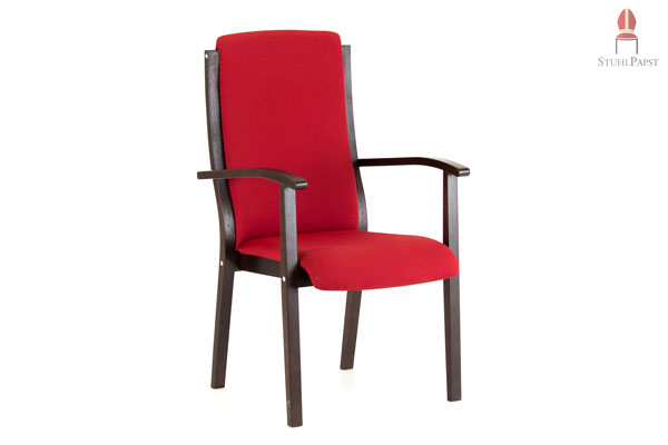 Sessel aus Massivholz mit hoher Rückenlehne und rotem Objektstoff bezogener Polsterung