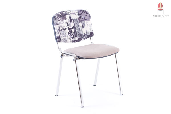 Rückenlehne in schwarz-weißem Collagestil mit heller Sitzfläche