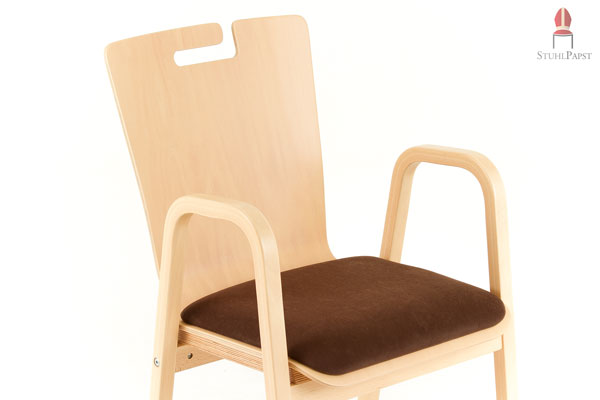 Design Holzschalenstuhl mit Armlehnen und Sitzpolster