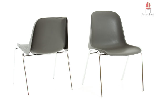 Die Kombination aus praktischem Umgang und leichtem Design macht das Stuhlmodell erstklassig