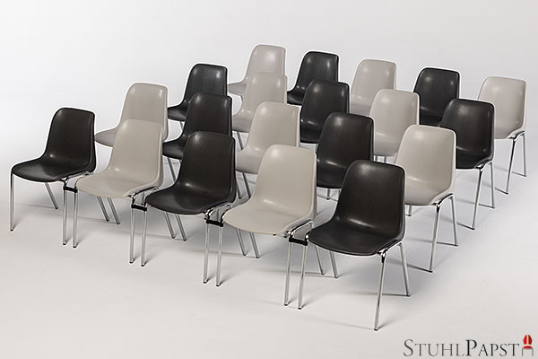Hoch stapelbare Kunststoff Plastik Reihen Hallen Saal Stapel Seminar Konferenz Büro Stuhl Stühle Stapelstühle aus Kunststoff Plastik schwarz und grau