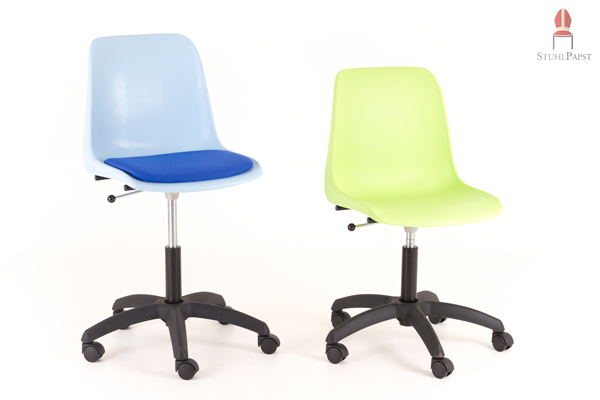 Der Stuhl verknüpft schlichtes Design und Robustheit