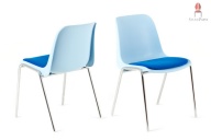 Design Stapelstühle mit komfortablem Sitzpolster