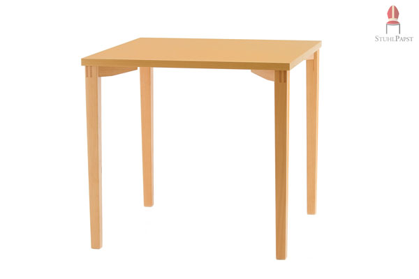 Das Tischmodell Lig.a mit quadratischer Tischplatte